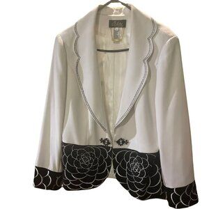 Ella Women's White and Black Floral Blazer
